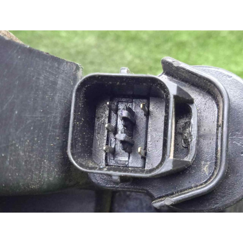 Recambio de cerradura puerta delantera izquierda para ssangyong kyron 2.0 referencia OEM IAM SINREFERENCIA 5.PINES 