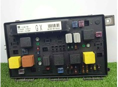 Recambio de caja reles / fusibles para opel astra h berlina 1.6 16v referencia OEM IAM 5DKI00866808-13206750-015349211 HELLA 