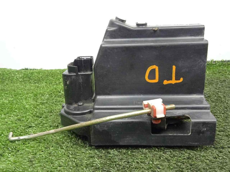 Recambio de cerradura puerta trasera derecha para ssangyong kyron 2.0 referencia OEM IAM SINREFERENCIA 5.PINES 