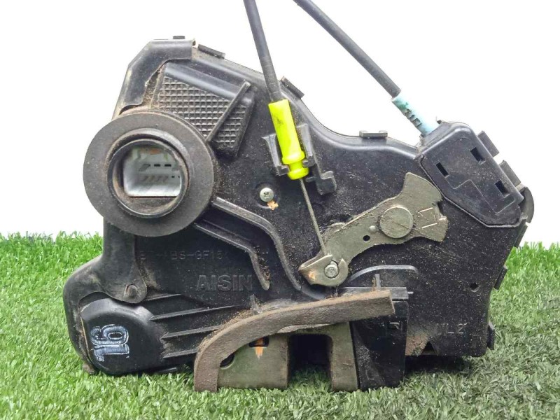Recambio de cerradura puerta delantera izquierda para toyota hilux (kun) 2.5 turbodiesel referencia OEM IAM  6.PINES 