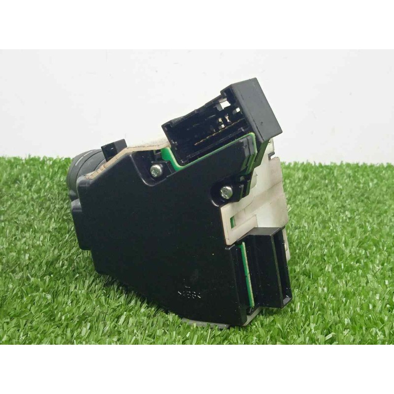 Recambio de mando limpia para nissan note (e11e) visia referencia OEM IAM   