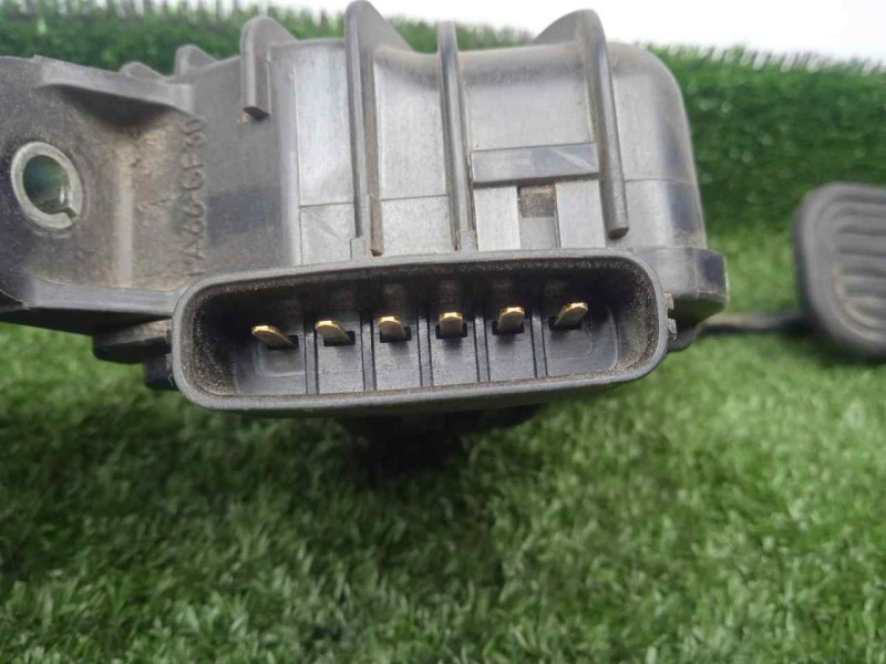 Recambio de potenciometro pedal para toyota hilux (kun) 2.5 turbodiesel referencia OEM IAM 781200K020  6.PINES