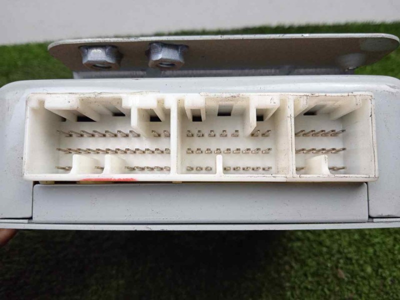 Recambio de modulo electronico para ssangyong kyron 2.0 referencia OEM IAM 8712009210  