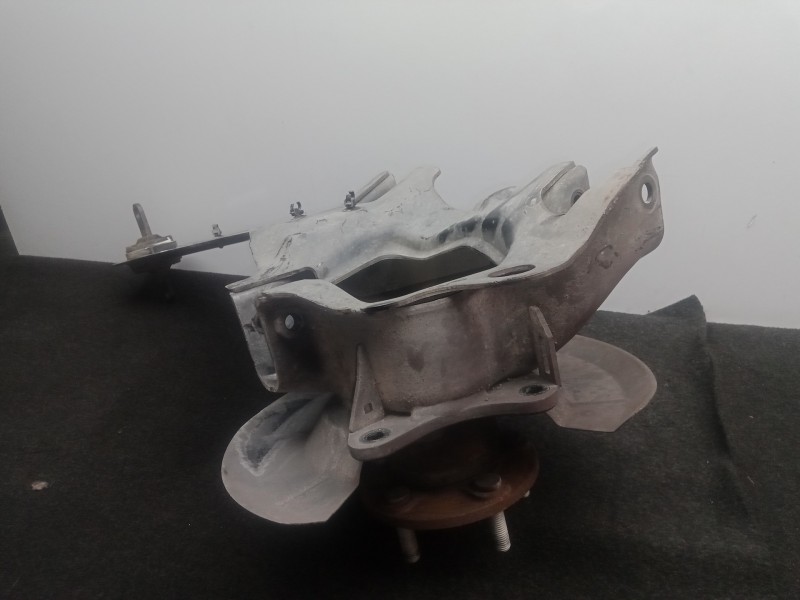 Recambio de mangueta trasera izquierda para ford c-max 2.0 tdci cat referencia OEM IAM   