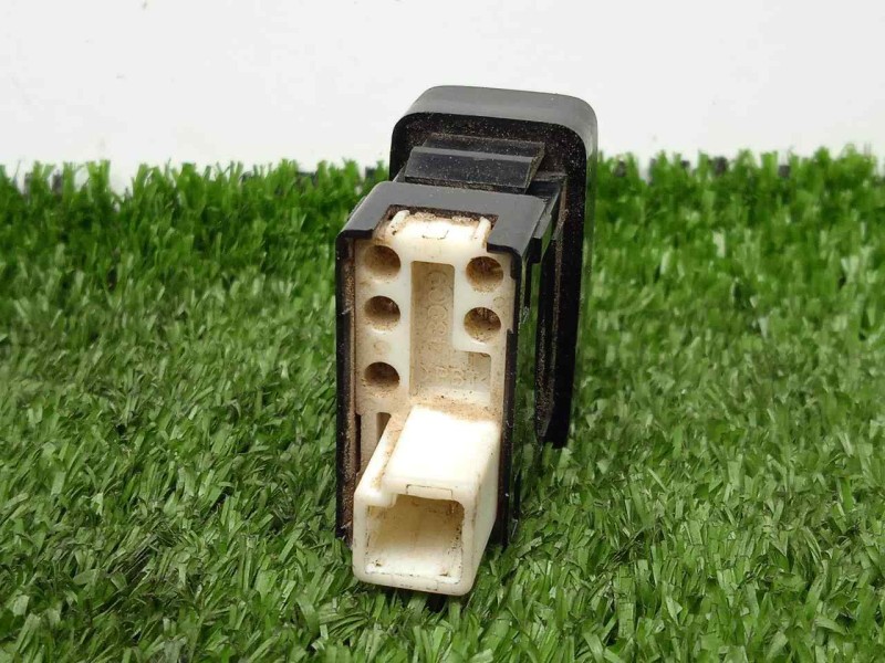 Recambio de interruptor para toyota hilux (kun) 2.5 turbodiesel referencia OEM IAM   2.PINES
