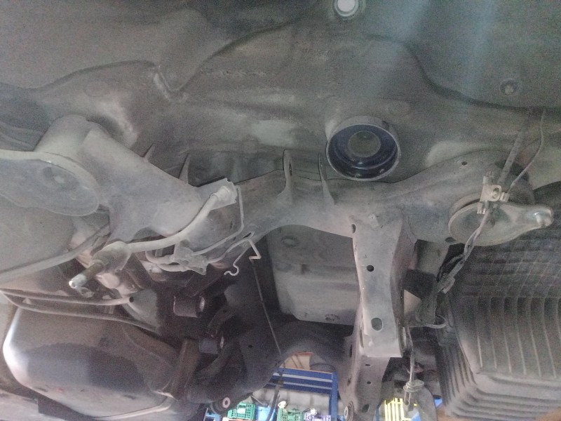 Recambio de puente trasero para bmw serie 1 berlina (e81/e87) 2.0 16v referencia OEM IAM   