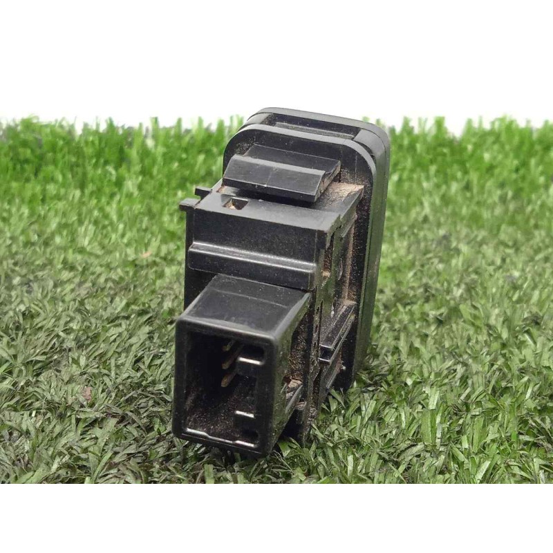 Recambio de regulador faros para toyota hilux (kun) 2.5 turbodiesel referencia OEM IAM   4.PINES