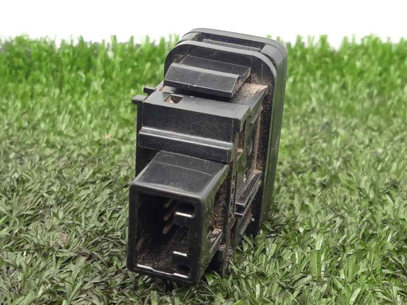 Recambio de regulador faros para toyota hilux (kun) 2.5 turbodiesel referencia OEM IAM   4.PINES