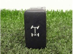 Recambio de interruptor para toyota hilux (kun) 2.5 turbodiesel referencia OEM IAM  BOTON TRACCION 4X4 4.PINES
