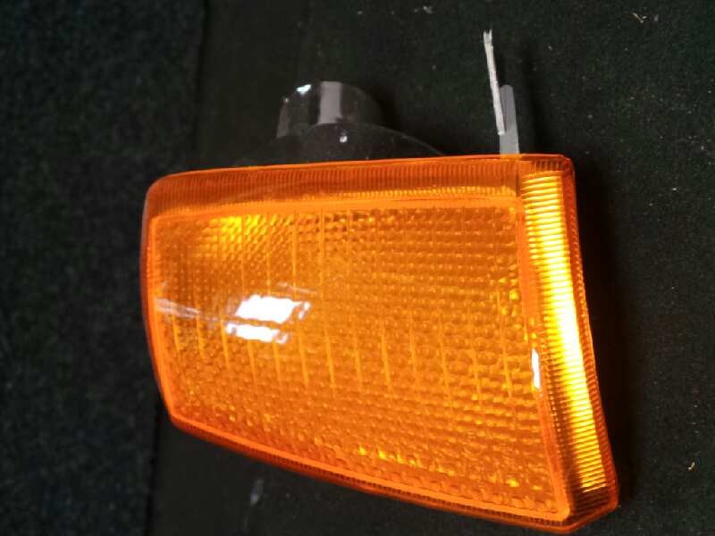 Recambio de piloto delantero izquierdo para peugeot 205 berlina referencia OEM IAM 01255001I AMBAR NUEVO