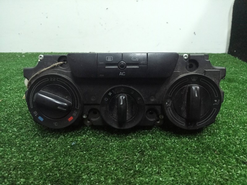 Recambio de mando calefaccion / aire acondicionado para skoda octavia berlina (1z3) 1.9 tdi referencia OEM IAM 1Z0820047-5HB0088