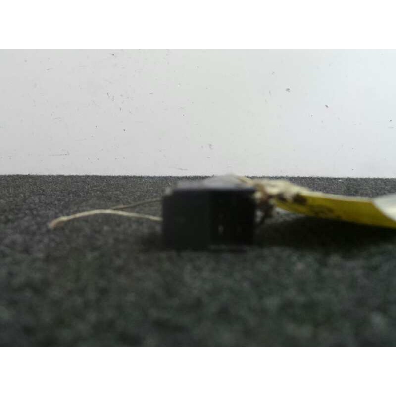 Recambio de mando elevalunas delantero derecho para volkswagen passat berlina (3b3) 1.9 tdi referencia OEM IAM 3120  