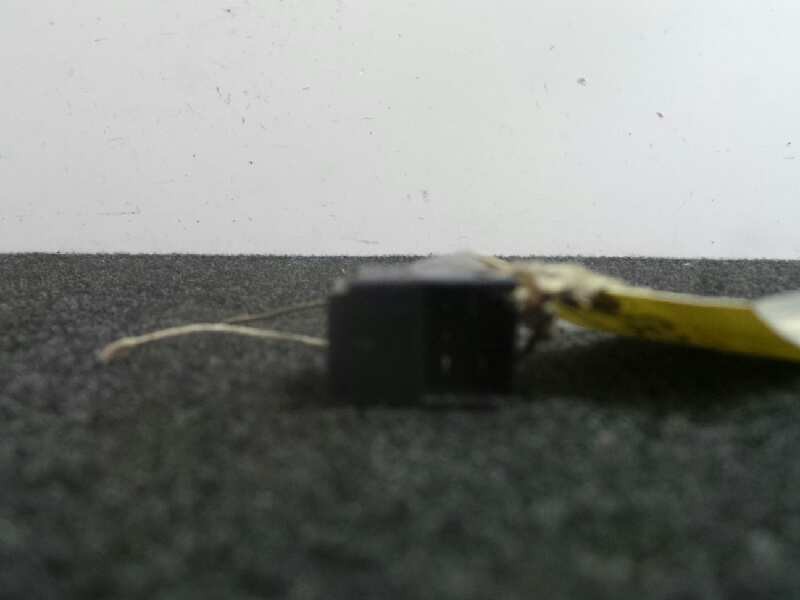 Recambio de mando elevalunas delantero derecho para volkswagen passat berlina (3b3) 1.9 tdi referencia OEM IAM 3120  