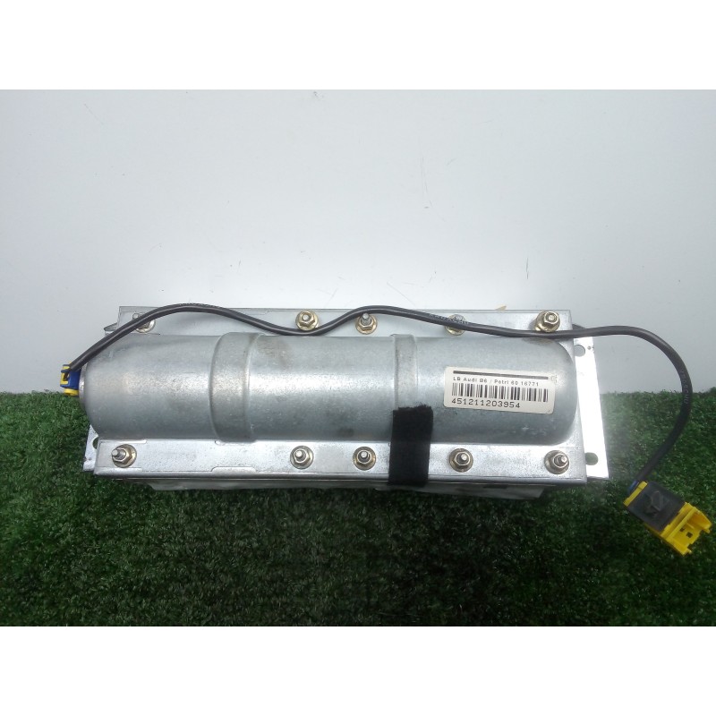 Recambio de airbag delantero derecho para audi a4 berlina (8e) 1.9 tdi referencia OEM IAM 8E0880204  