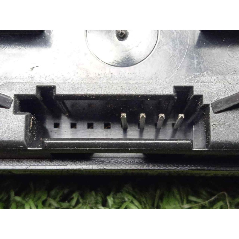 Recambio de warning para mercedes-benz vito kasten (639) 2.1 cdi referencia OEM IAM A6398701110-A6398700110-A6394420023  