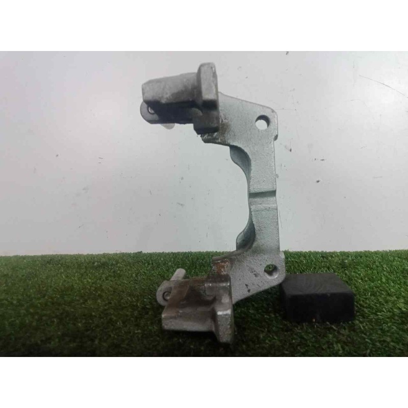 Recambio de portapinzas para alfa romeo stelvio (630) 2.2 jtdm cat referencia OEM IAM SINREFERENCIA TRASERA AMBOS.LADOS