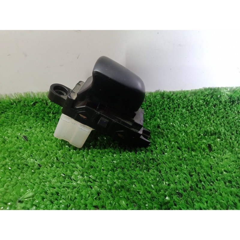 Recambio de mando elevalunas trasero izquierdo para nissan qashqai (j11) 1.5 turbodiesel cat referencia OEM IAM NOTIENEREFERENCI