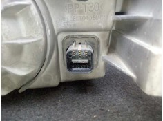 Recambio de faro derecho para hyundai h 1 2.5 diesel referencia OEM IAM  H1. 97-01 - RAYADO 2