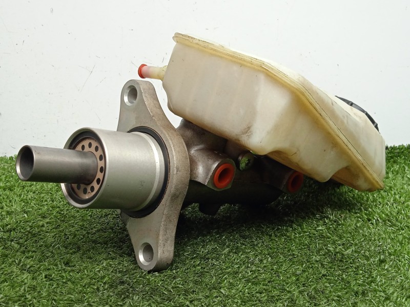 Recambio de bomba freno para ford focus berlina (cap) 1.6 tdci cat referencia OEM IAM 03350891031  