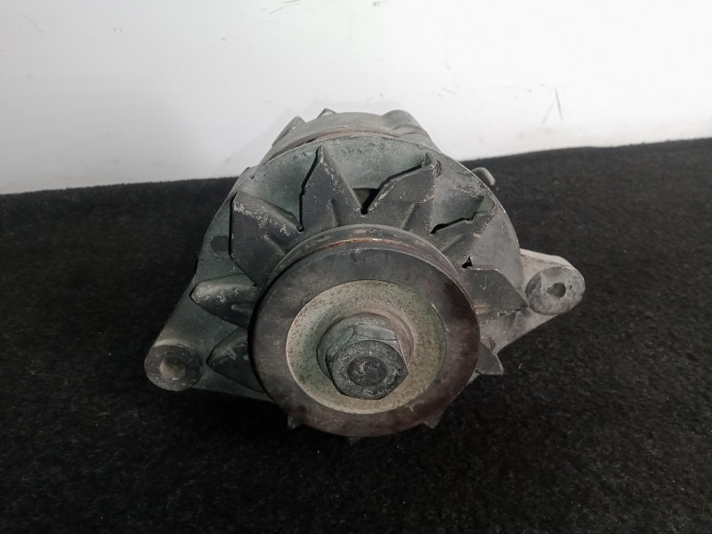 Recambio de alternador para renault 12 1.3 referencia OEM IAM  BOSCH POLEA.FIJA