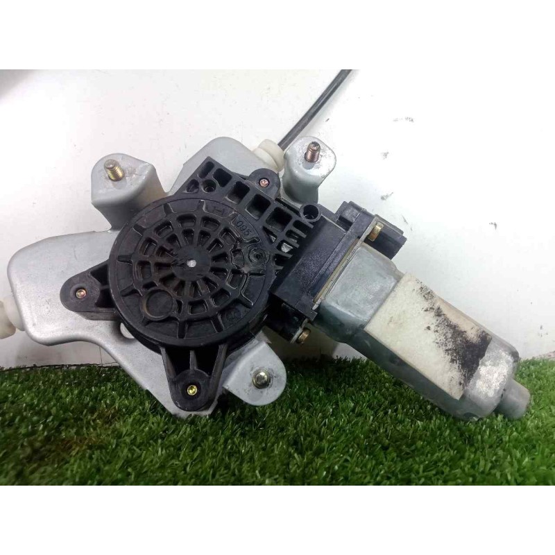 Recambio de elevalunas trasero izquierdo para ssangyong kyron 2.0 referencia OEM IAM SINREFERENCIA ELECTRICO - 2.PINES CON.MOTOR