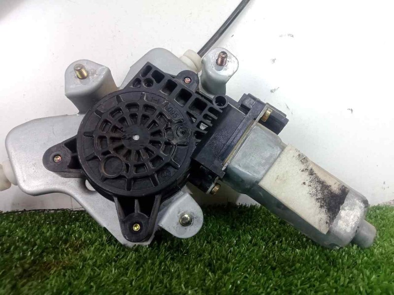 Recambio de elevalunas trasero izquierdo para ssangyong kyron 2.0 referencia OEM IAM SINREFERENCIA ELECTRICO - 2.PINES CON.MOTOR