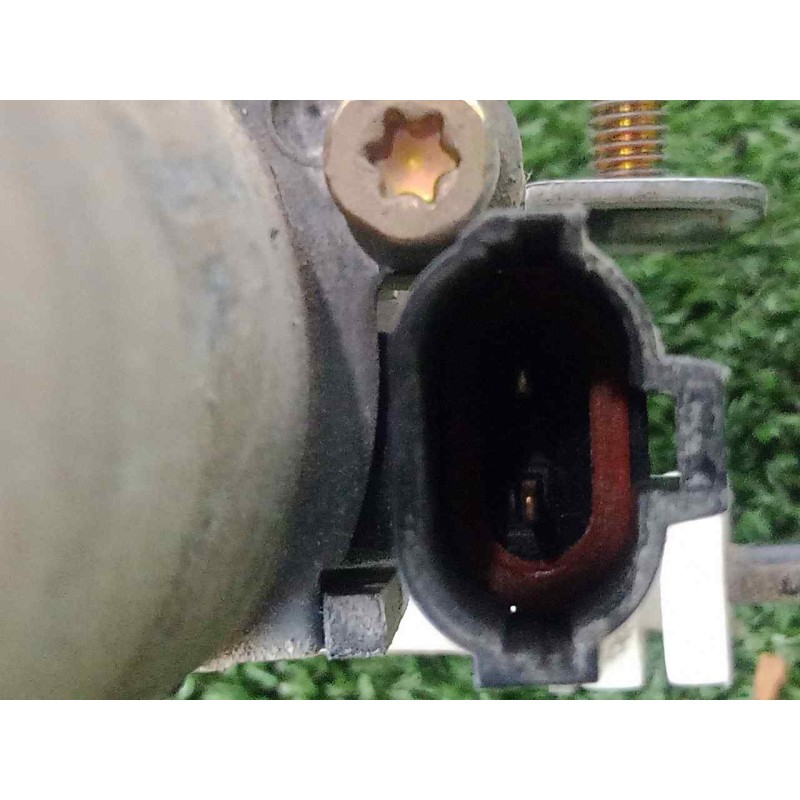Recambio de elevalunas trasero izquierdo para ssangyong kyron 2.0 referencia OEM IAM SINREFERENCIA ELECTRICO - 2.PINES CON.MOTOR