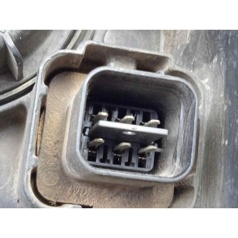 Recambio de faro derecho para ssangyong kyron 2.0 referencia OEM IAM SINREFERENCIA 06-09 H7+H1