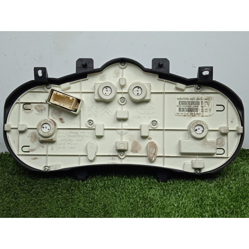 Recambio de cuadro instrumentos para peugeot 206+ 1.1 referencia OEM IAM 9666636980-503001911802 1.CONECTOR 