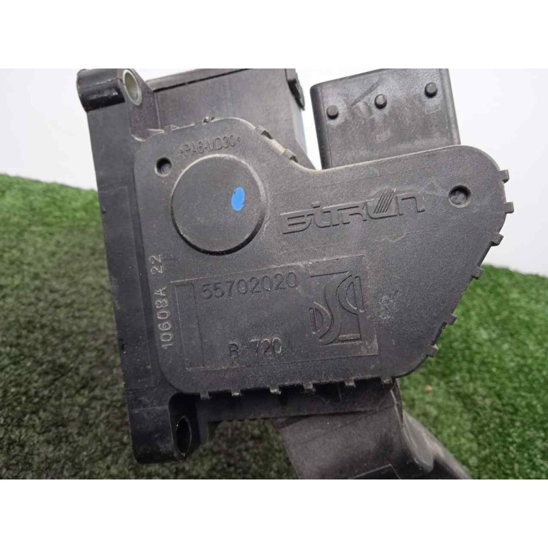 Recambio de potenciometro pedal para fiat grande punto (199) 1.3 16v jtd cat referencia OEM IAM 55702020  