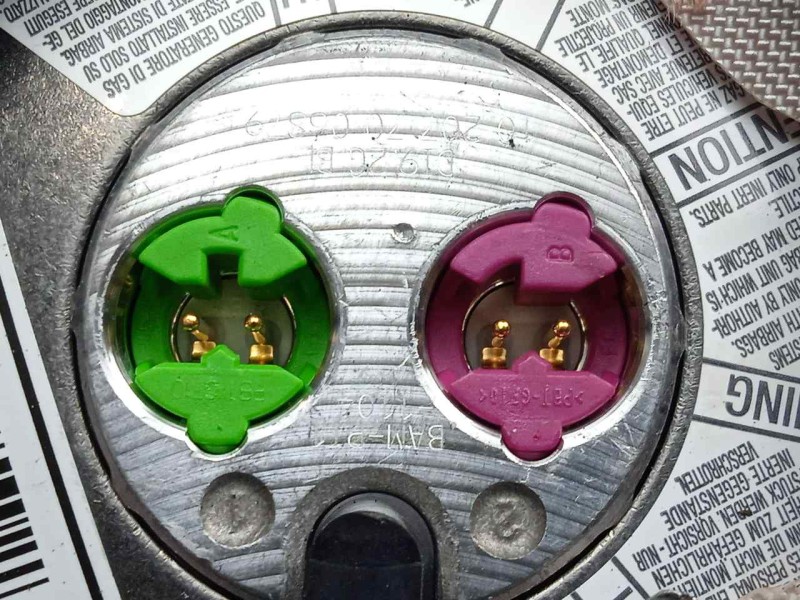 Recambio de airbag delantero izquierdo para land rover freelander (lr2) 2.2 td4 cat referencia OEM IAM 6H52043B13AD-LR006643  