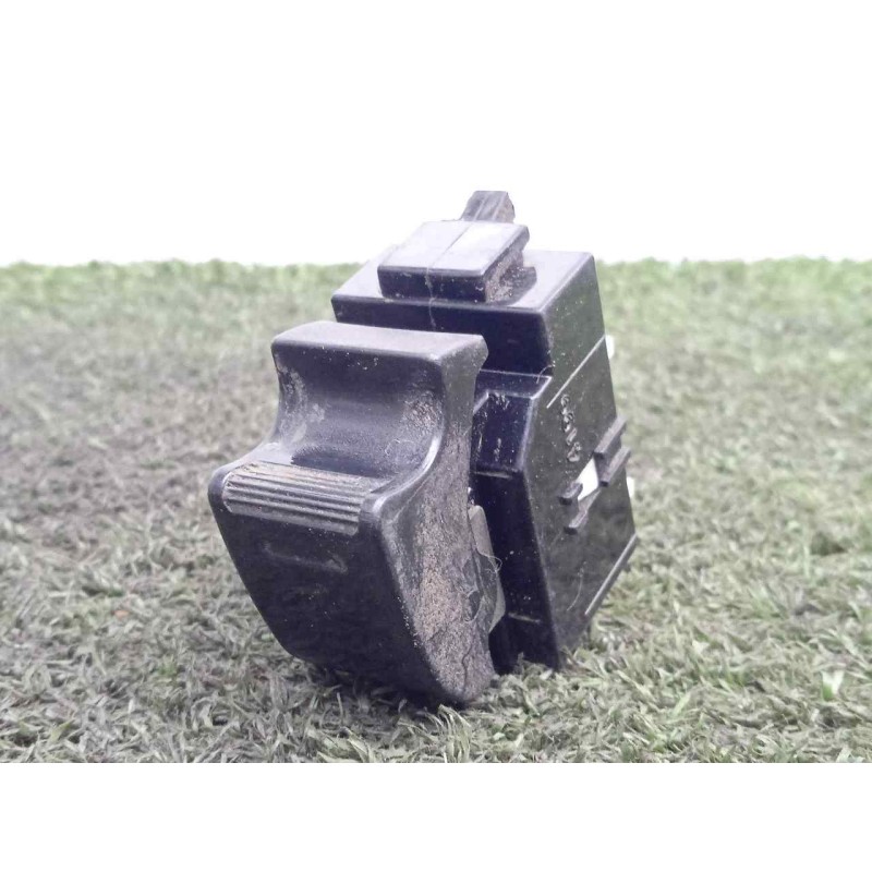 Recambio de mando elevalunas delantero derecho para toyota avensis berlina (t 22) 2.0 turbodiesel cat referencia OEM IAM   
