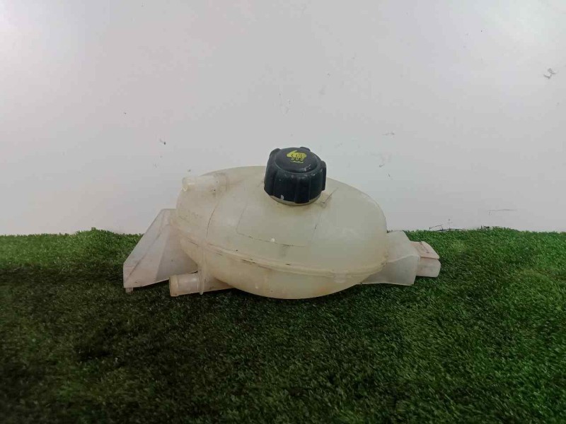 Recambio de deposito expansion para renault master kasten 2.3 dci diesel cat referencia OEM IAM 217100015R  