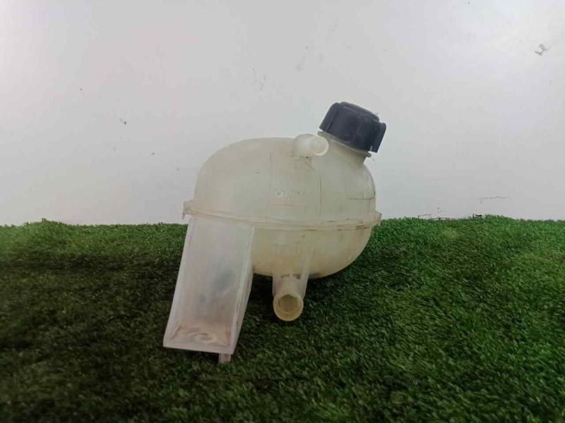 Recambio de deposito expansion para renault master kasten 2.3 dci diesel cat referencia OEM IAM 217100015R  