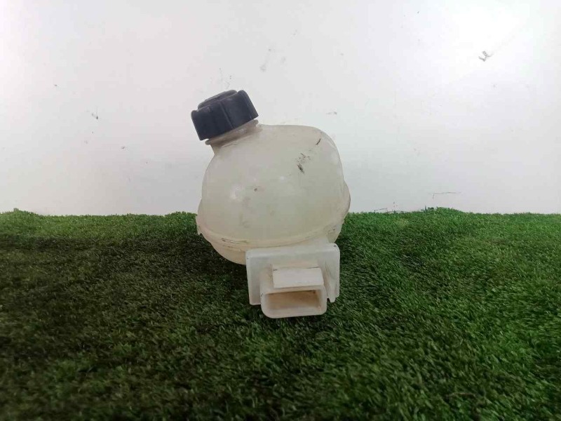 Recambio de deposito expansion para renault master kasten 2.3 dci diesel cat referencia OEM IAM 217100015R  