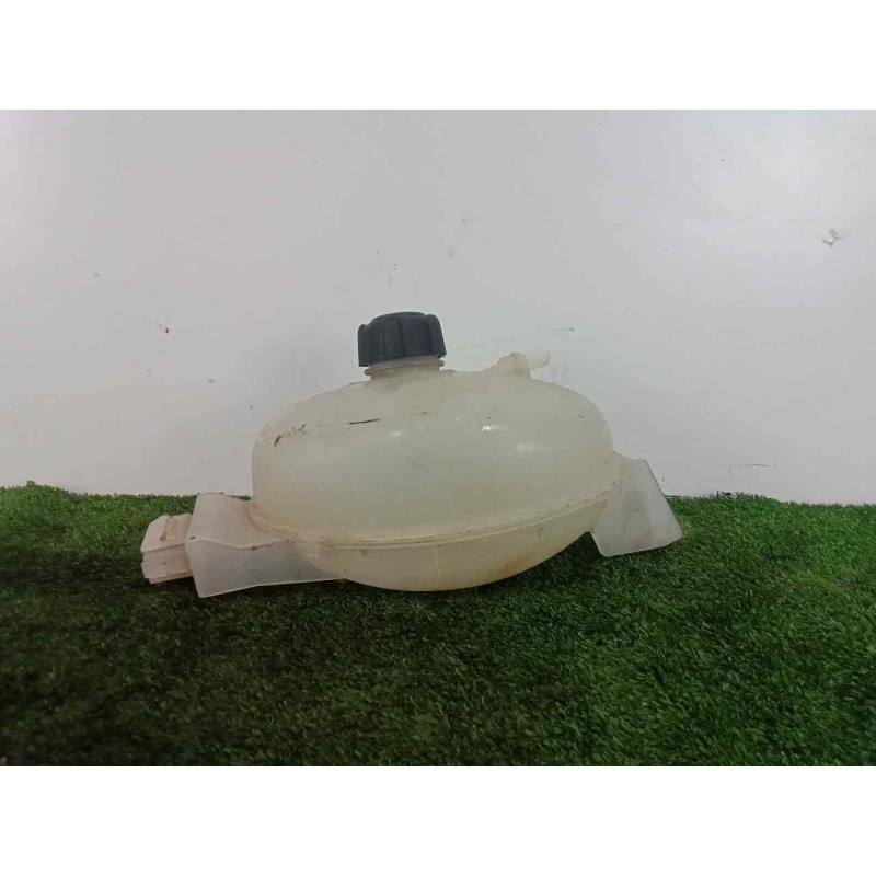 Recambio de deposito expansion para renault master kasten 2.3 dci diesel cat referencia OEM IAM 217100015R  