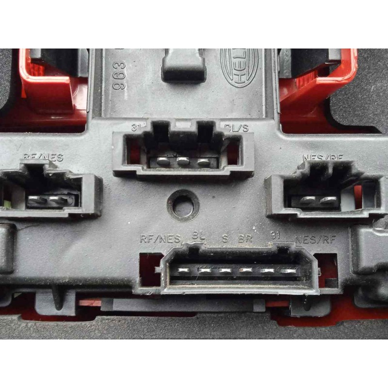 Recambio de piloto trasero izquierdo para volkswagen bora berlina (1j2) 1.9 tdi referencia OEM IAM SINREFERENCIA  