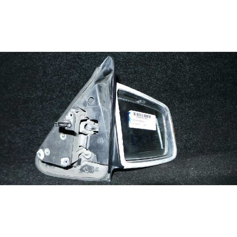 Recambio de retrovisor derecho para opel kadett e referencia OEM IAM  168548 MANUAL - BLANCO