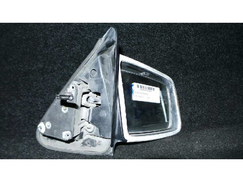 Recambio de retrovisor derecho para opel kadett e referencia OEM IAM  168548 MANUAL - BLANCO