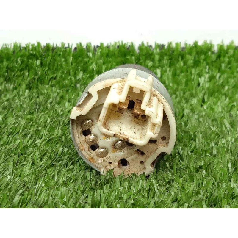 Recambio de interruptor para toyota hilux (kun) 2.5 turbodiesel referencia OEM IAM   2.PINES