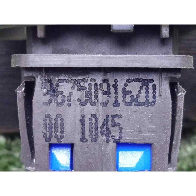 Recambio de warning para peugeot 208 1.4 hdi fap referencia OEM IAM 96750916ZD  