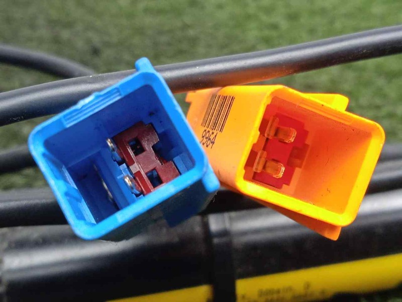 Recambio de enganche cinturon delantero derecho para land rover freelander (lr2) 2.2 td4 cat referencia OEM IAM 6G9N61208CC  