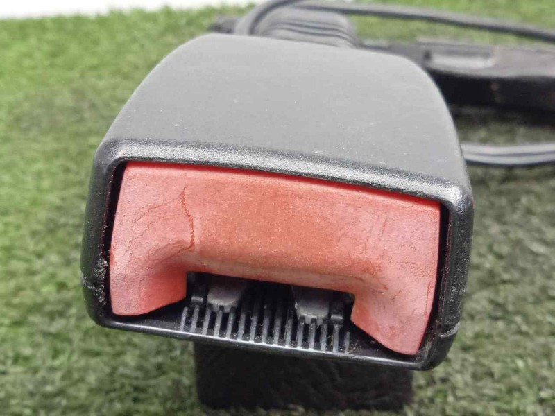 Recambio de enganche cinturon delantero derecho para land rover freelander (lr2) 2.2 td4 cat referencia OEM IAM 6G9N61208CC  