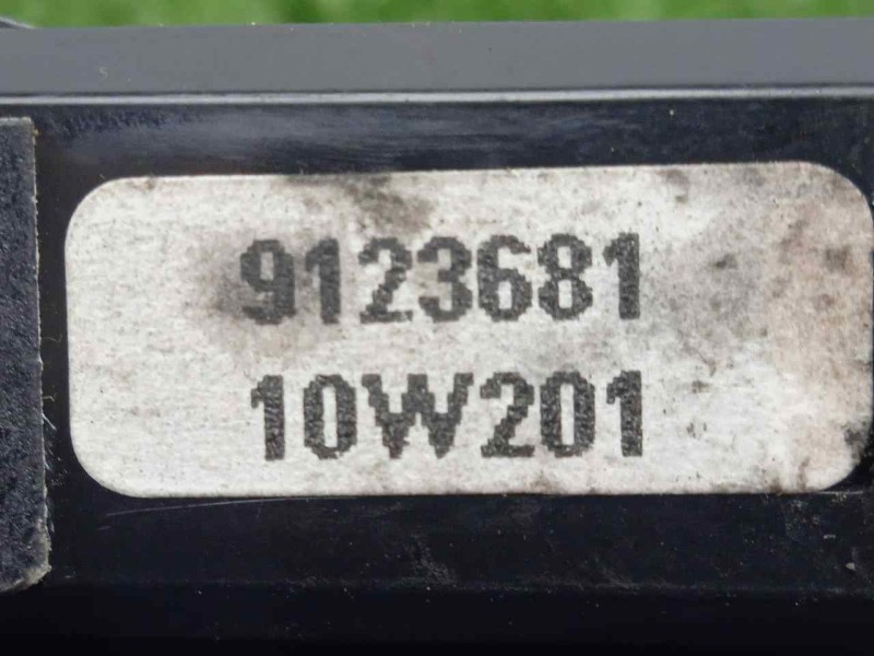 Recambio de warning para volvo s60 lim. 2.0 diesel cat referencia OEM IAM 9123681 5.PINES 