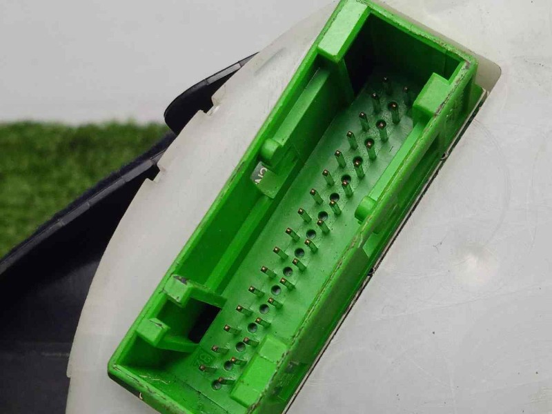 Recambio de cuadro instrumentos para audi a4 berlina (b5) 1.9 tdi referencia OEM IAM 8D0919861F  