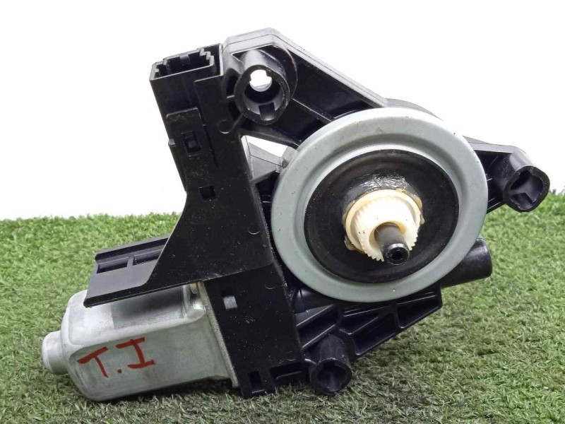 Recambio de motor elevalunas trasero izquierdo para volvo s60 lim. 2.0 diesel cat referencia OEM IAM 966264101  