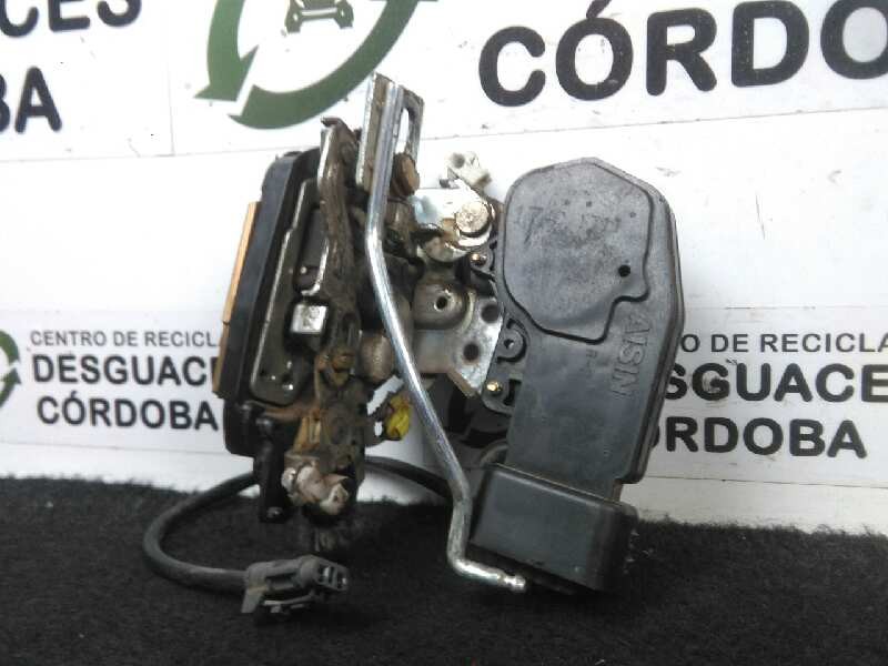 Recambio de cerradura puerta delantera derecha para isuzu n-series npr / nqr (npc6sc) npr 77 referencia OEM IAM   