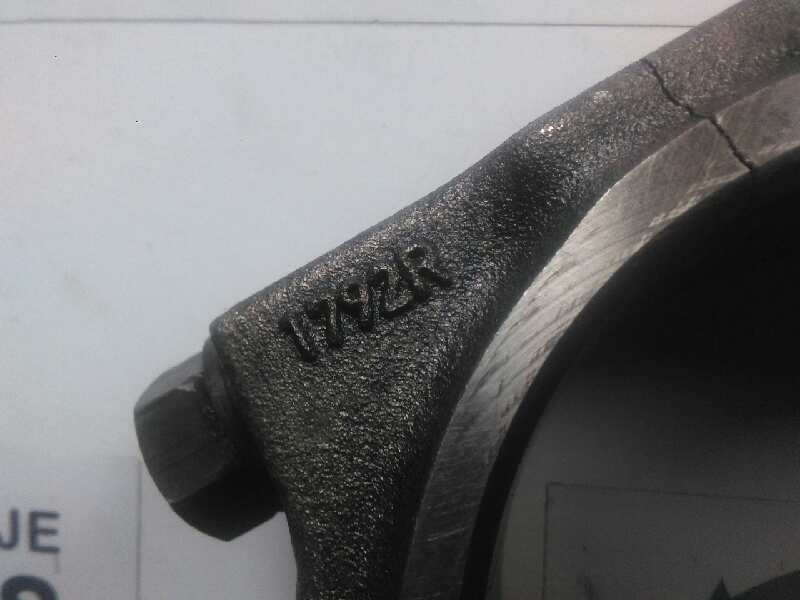 Recambio de biela para volvo fl xxx referencia OEM IAM 1792R  