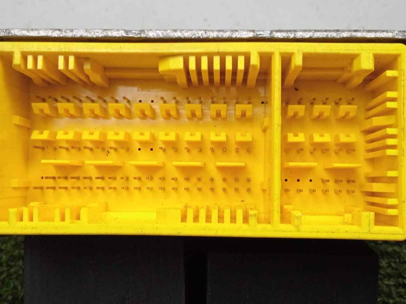 Recambio de centralita airbag para fiat freemont (345) 2.0 16v multijet cat referencia OEM IAM 68163811AB-A2C81542500  