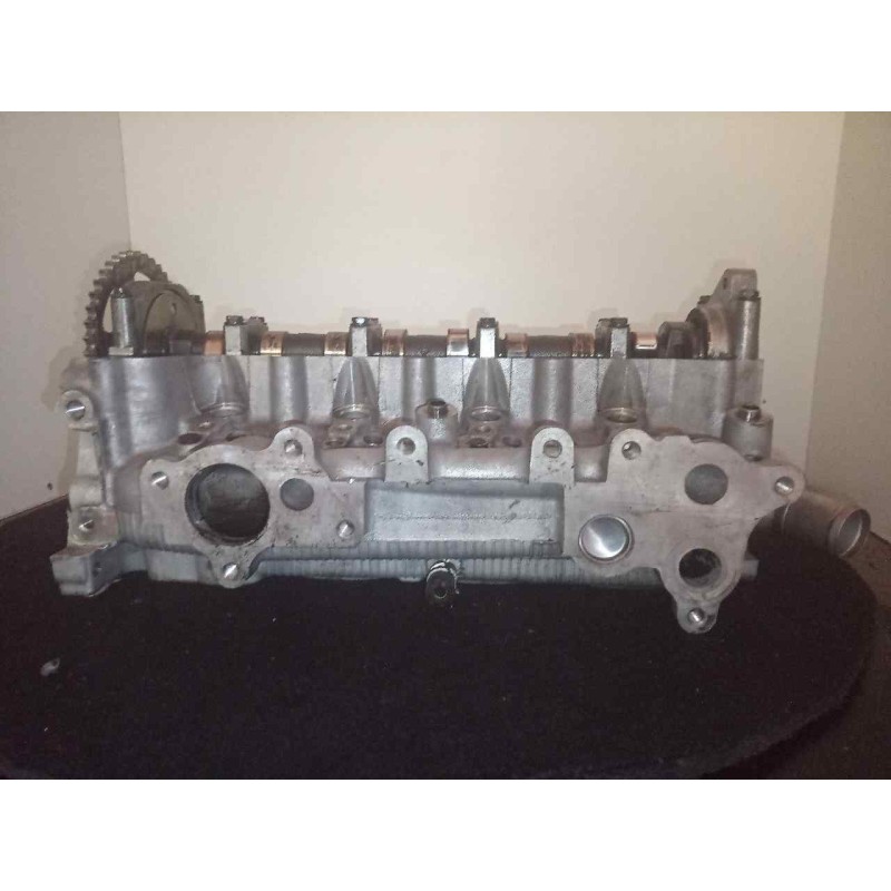 Recambio de culata para toyota auris 1.4 turbodiesel cat referencia OEM IAM 1110133050  